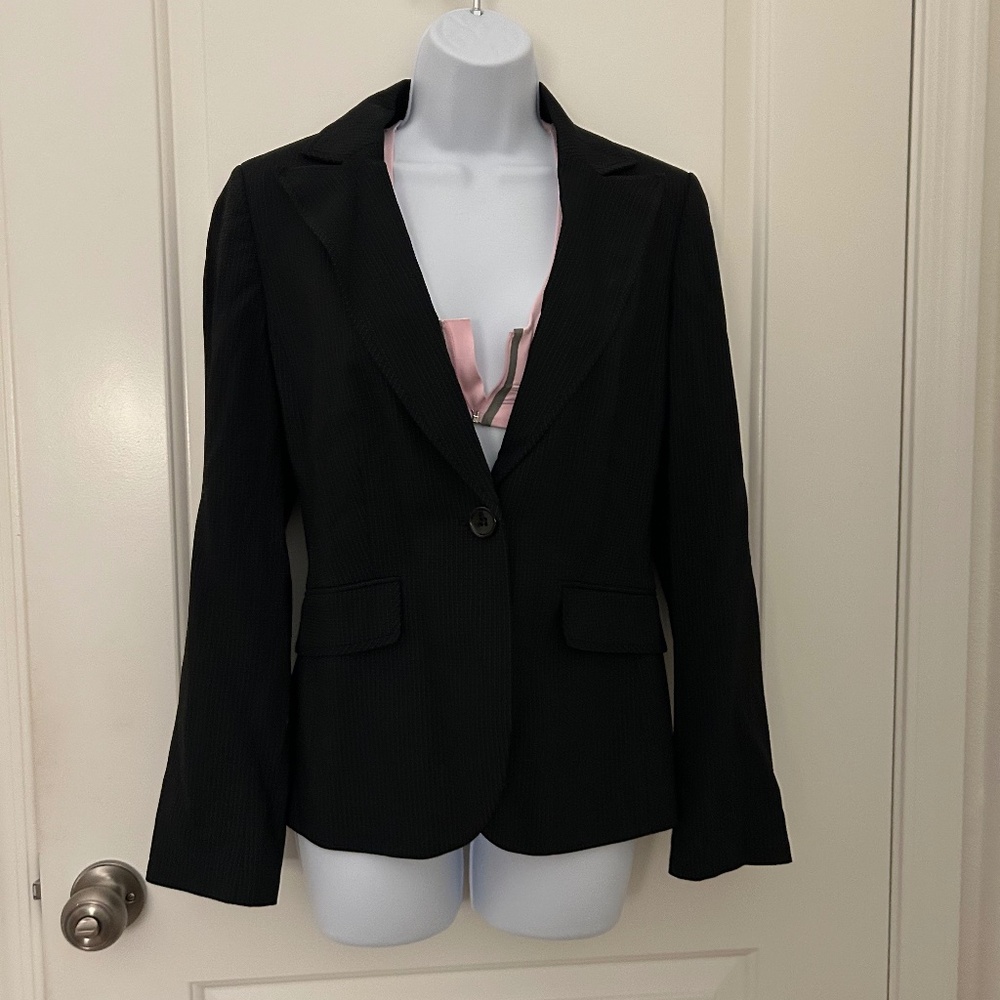 Ann Taylor Pinstriped Black Blazer -Size 4 (NWOT)